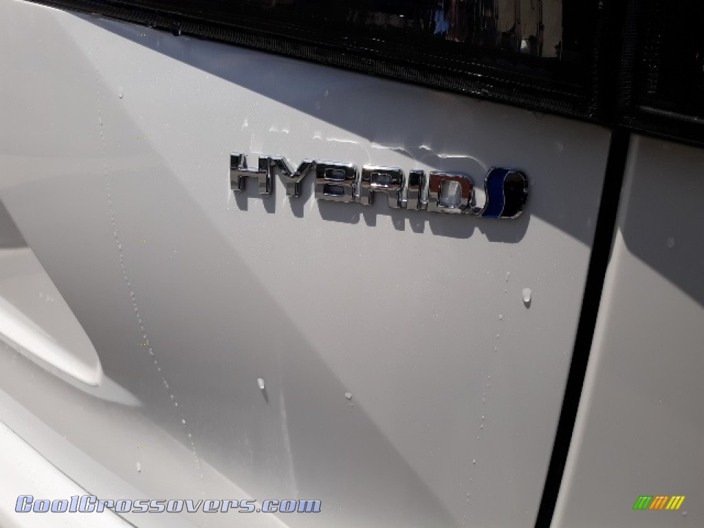 2020 Highlander Hybrid XLE AWD - Blizzard White Pearl / Graphite photo #32