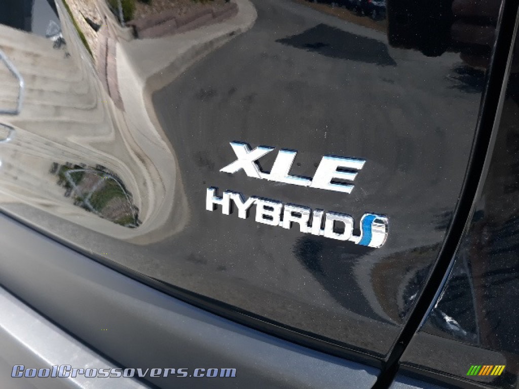 2020 RAV4 XLE AWD Hybrid - Midnight Black Metallic / Black photo #31