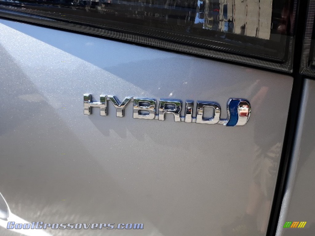 2020 Highlander Hybrid XLE AWD - Celestial Silver Metallic / Black photo #38