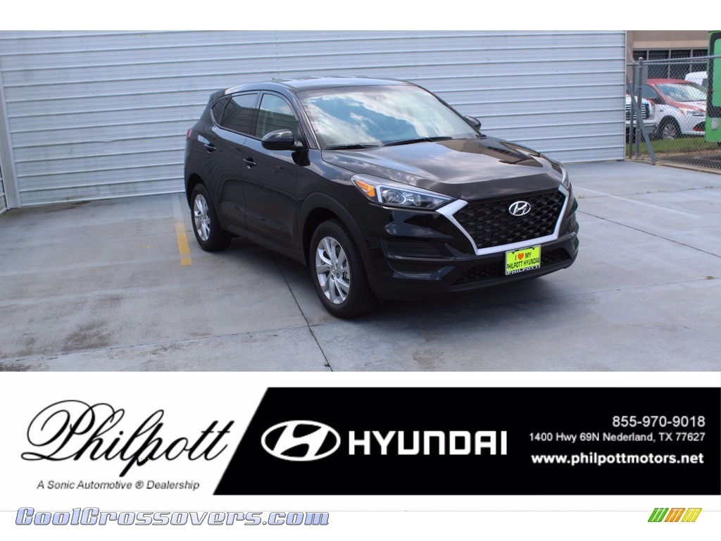 Black Noir Pearl / Gray Hyundai Tucson SE