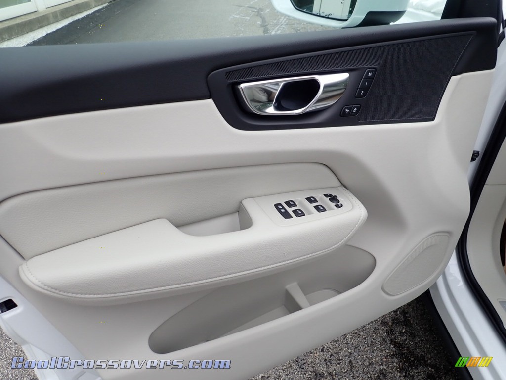 2021 XC60 T5 AWD Momentum - Crystal White Metallic / Blonde/Charcoal photo #10