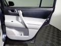 Toyota Highlander SE 4WD Magnetic Gray Metallic photo #23