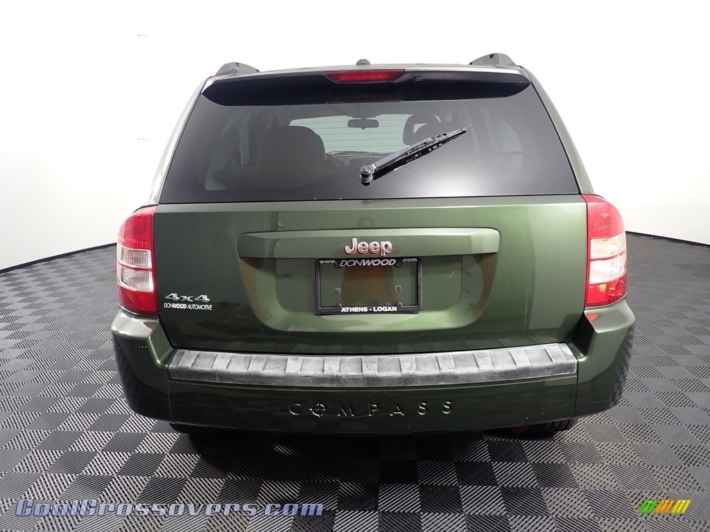 2007 Compass Sport 4x4 - Jeep Green Metallic / Pastel Slate Gray photo #12