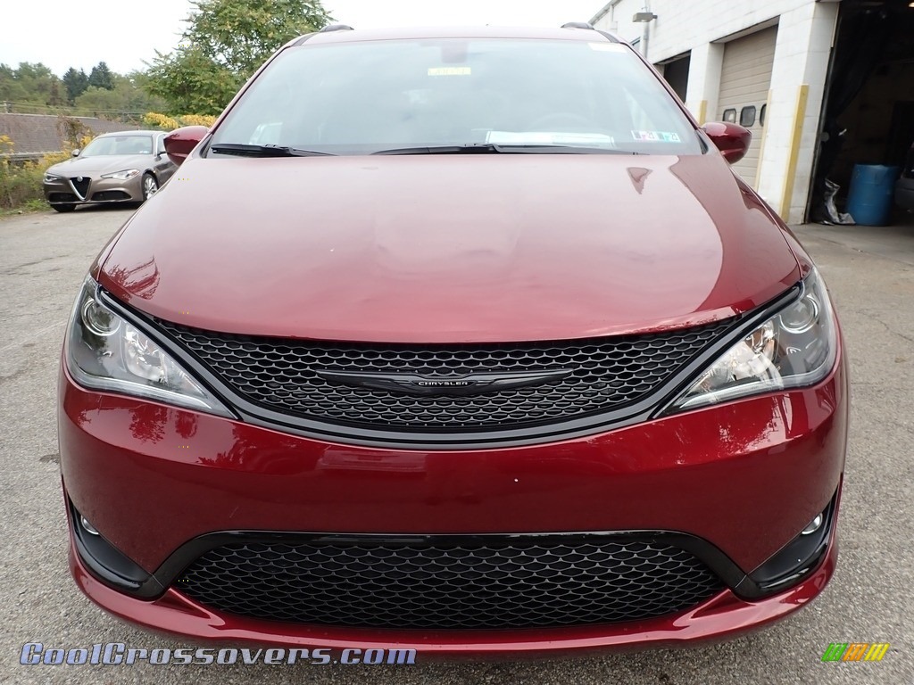 2020 Pacifica Touring L - Velvet Red Pearl / Black photo #2