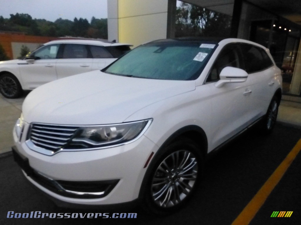 White Platinum Metallic Tri-Coat / Cappuccino Lincoln MKX Reserve AWD