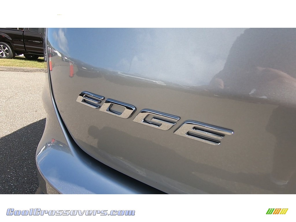 2020 Edge SEL AWD - Iconic Silver Metallic / Ebony photo #10