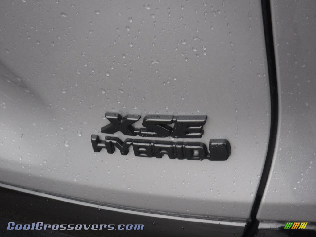 2019 RAV4 XSE AWD Hybrid - Silver Sky Metallic / Black photo #18