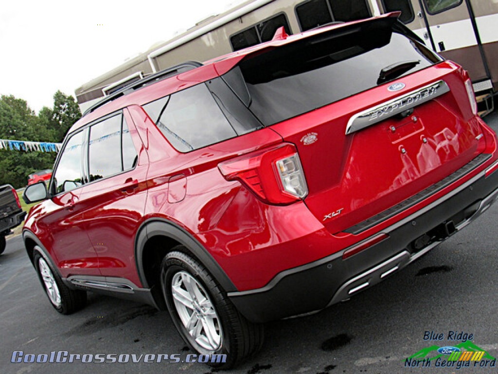 2020 Explorer XLT 4WD - Rapid Red Metallic / Sandstone photo #30