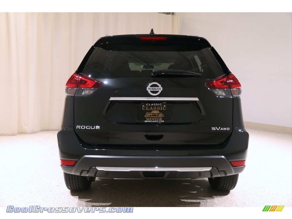 2018 Rogue SV AWD - Magnetic Black / Charcoal photo #19