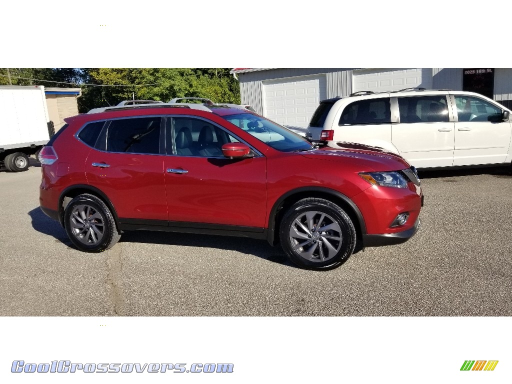 2016 Rogue SL - Cayenne Red / Charcoal photo #3