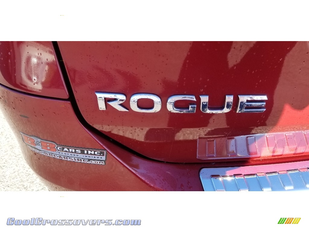2016 Rogue SL - Cayenne Red / Charcoal photo #26