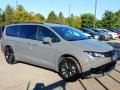 Chrysler Pacifica Launch Edition AWD Ceramic Grey photo #3