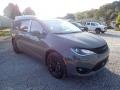 Chrysler Pacifica Launch Edition AWD Ceramic Grey photo #7