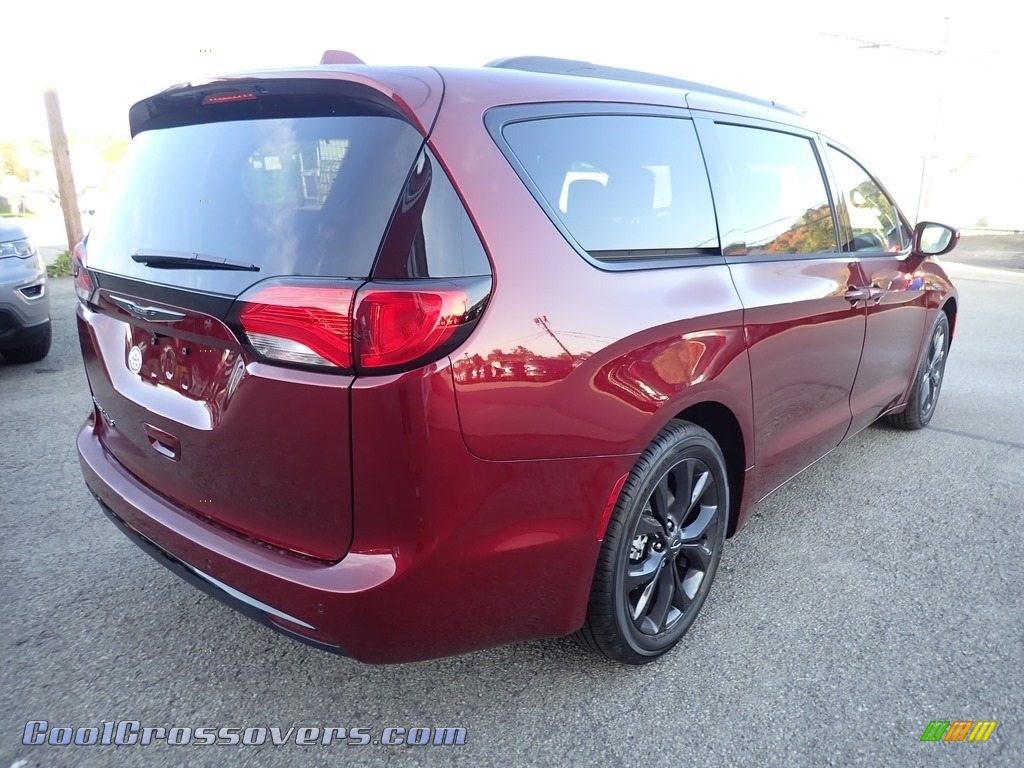 2020 Pacifica Touring L - Velvet Red Pearl / Black photo #6
