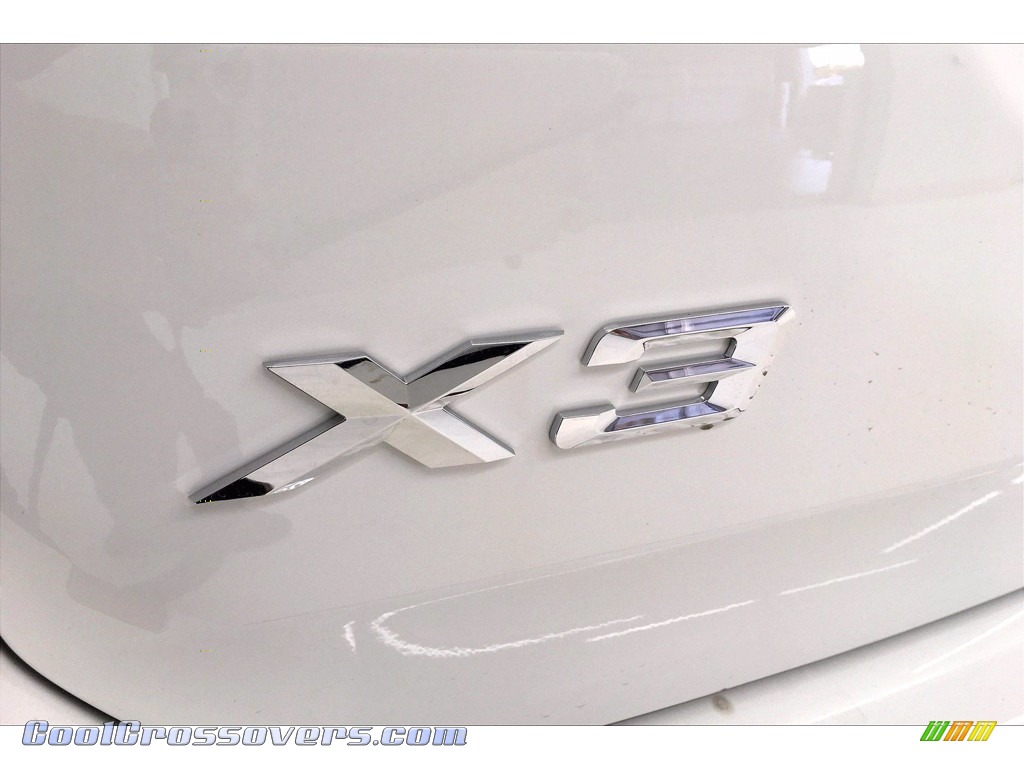 2021 X3 xDrive30e - Alpine White / Black photo #16