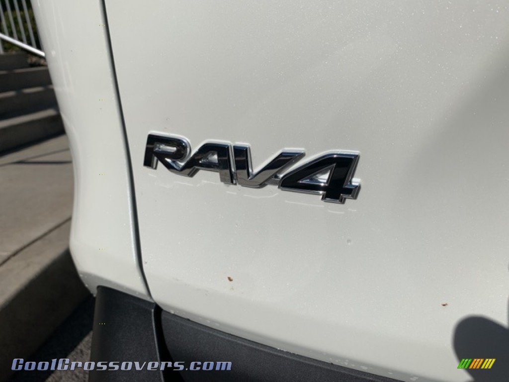 2021 RAV4 XLE Premium AWD - Blizzard White Pearl / Black photo #28