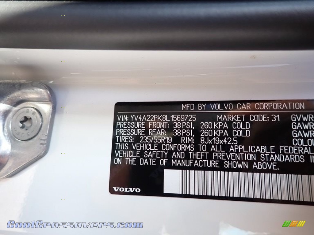 2020 XC90 T6 AWD Momentum - Crystal White Metallic / Blond photo #17