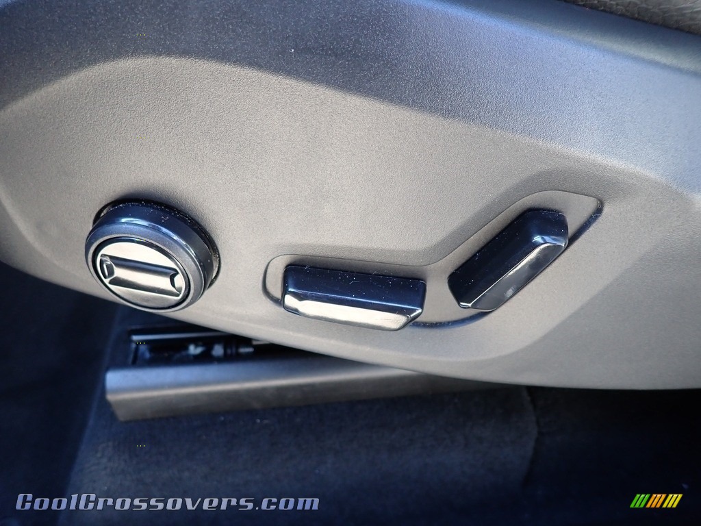 2020 XC90 T6 AWD Momentum - Pebble Gray Metallic / Charcoal photo #18