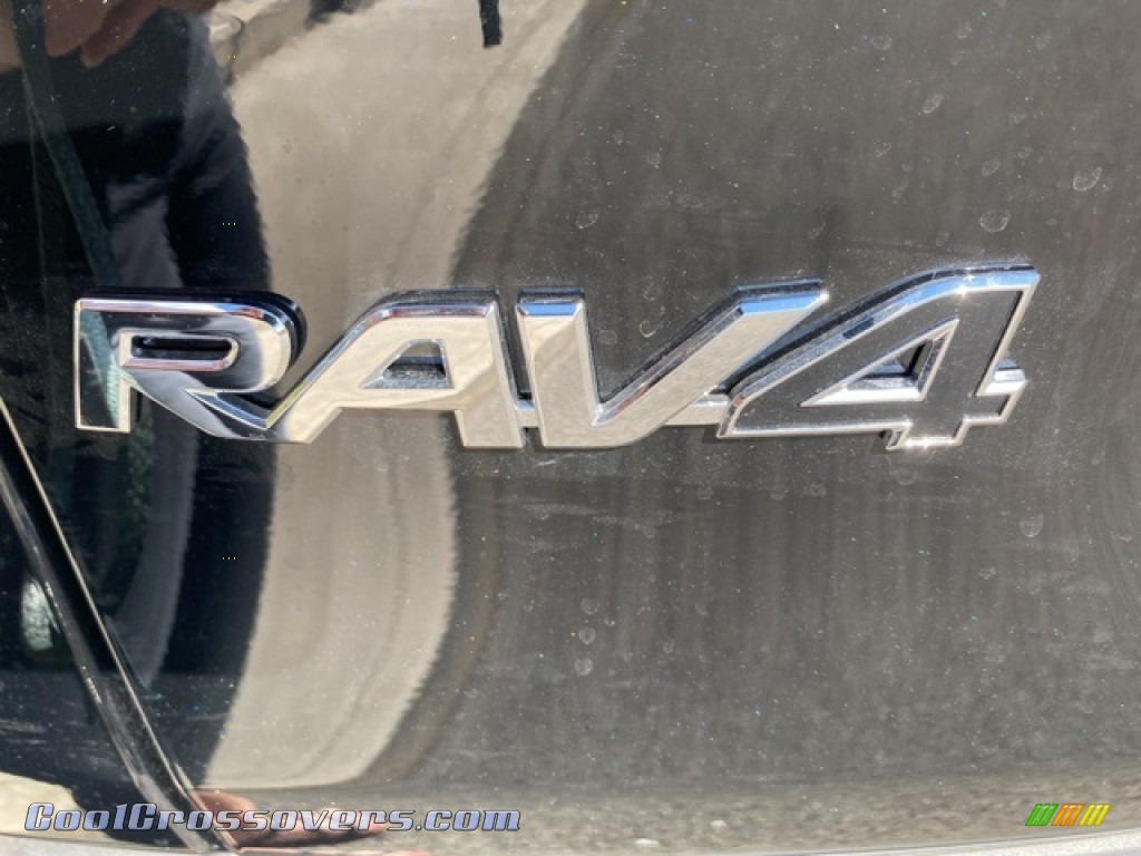 2021 RAV4 XLE AWD Hybrid - Midnight Black Metallic / Black photo #25