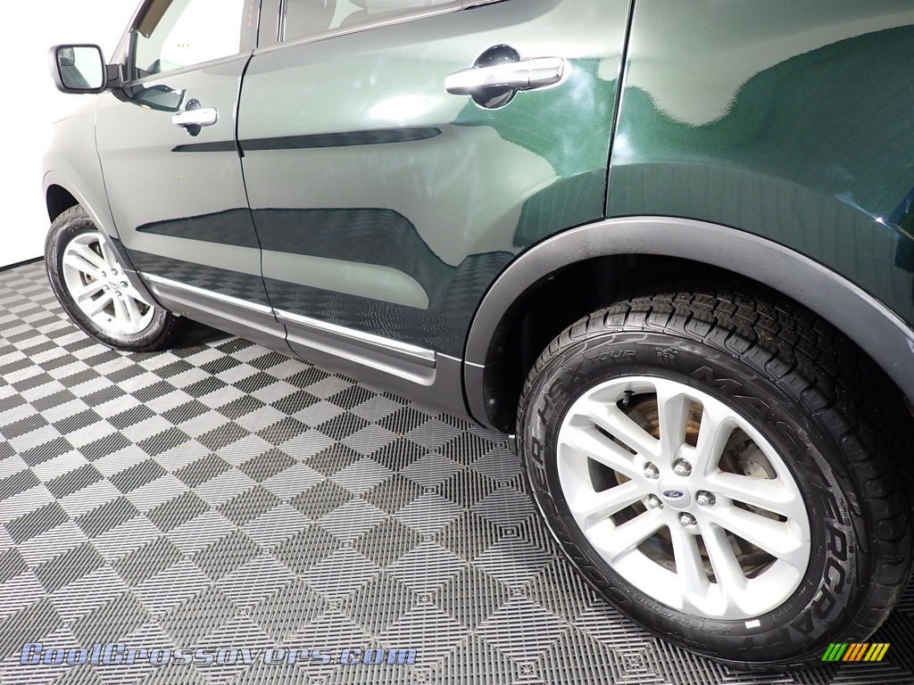 2013 Explorer XLT 4WD - Green Gem Metallic / Charcoal Black photo #10