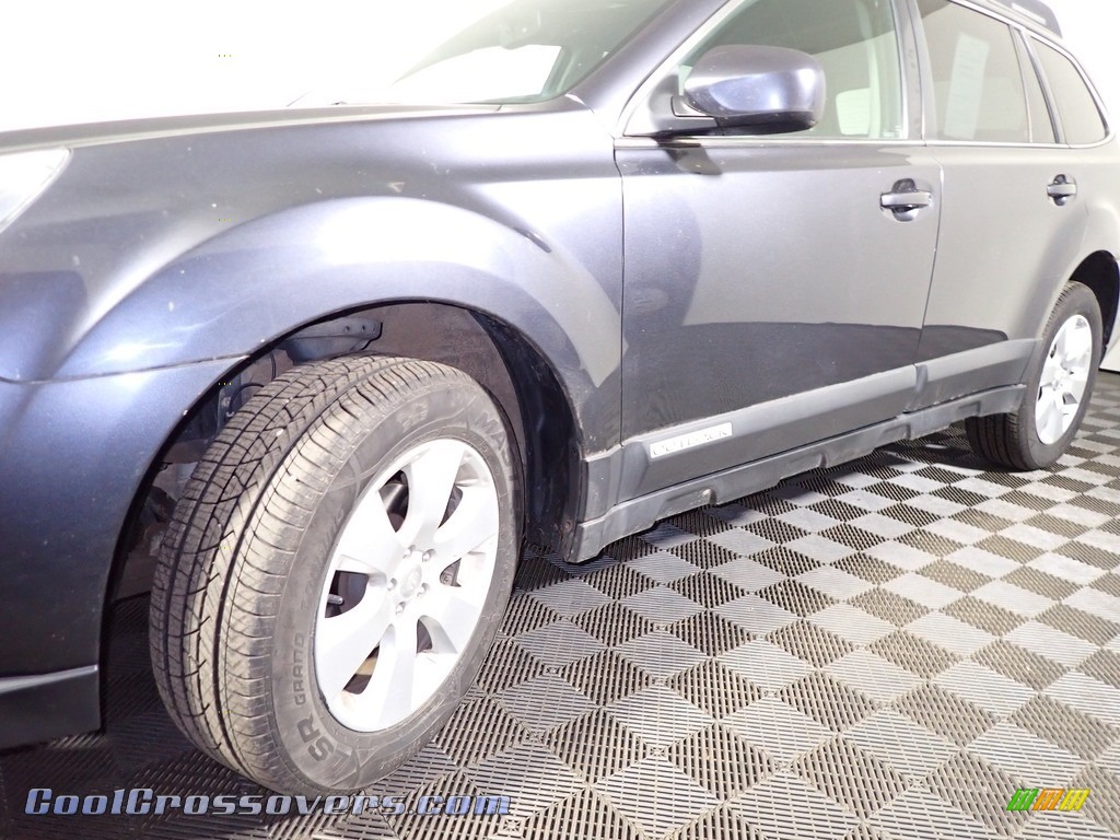 2011 Outback 2.5i Premium Wagon - Graphite Gray Metallic / Off Black photo #8