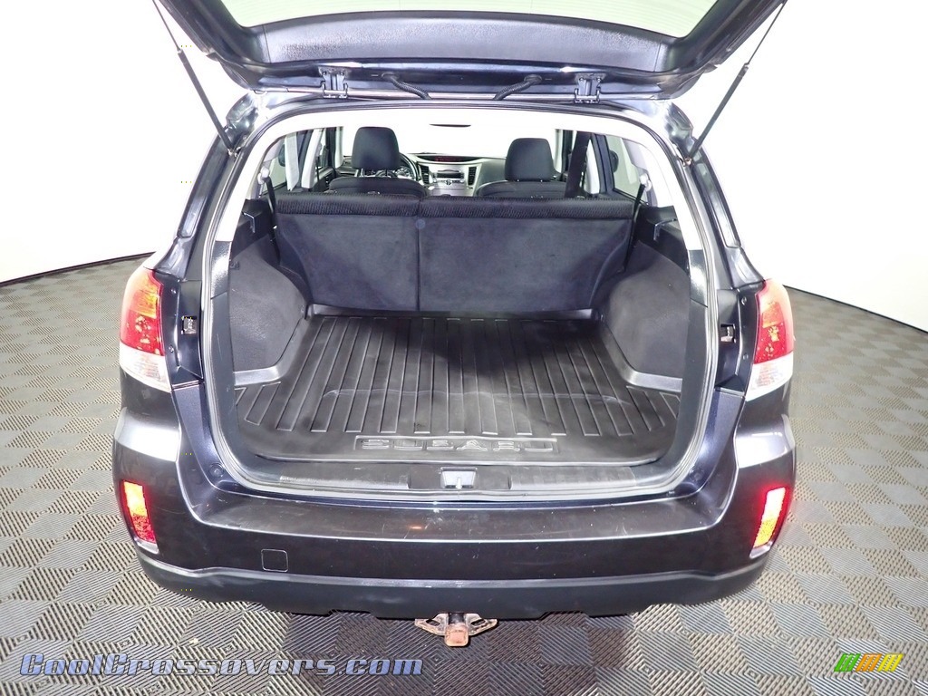 2011 Outback 2.5i Premium Wagon - Graphite Gray Metallic / Off Black photo #11