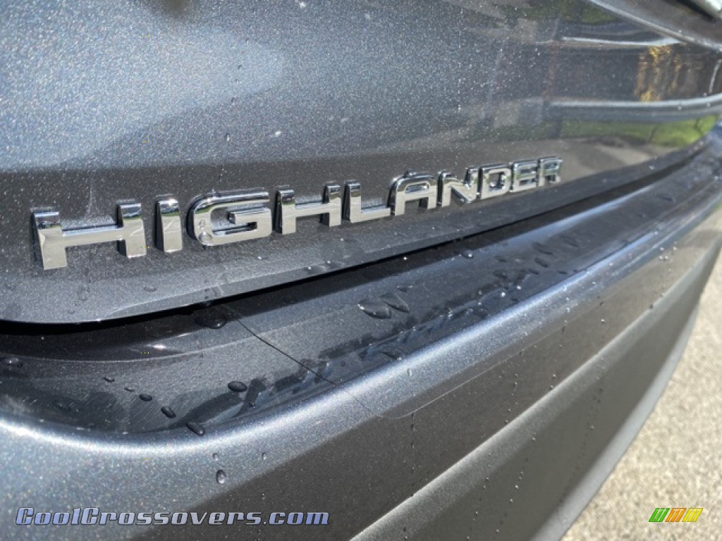 2021 Highlander XLE AWD - Magnetic Gray Metallic / Black photo #18