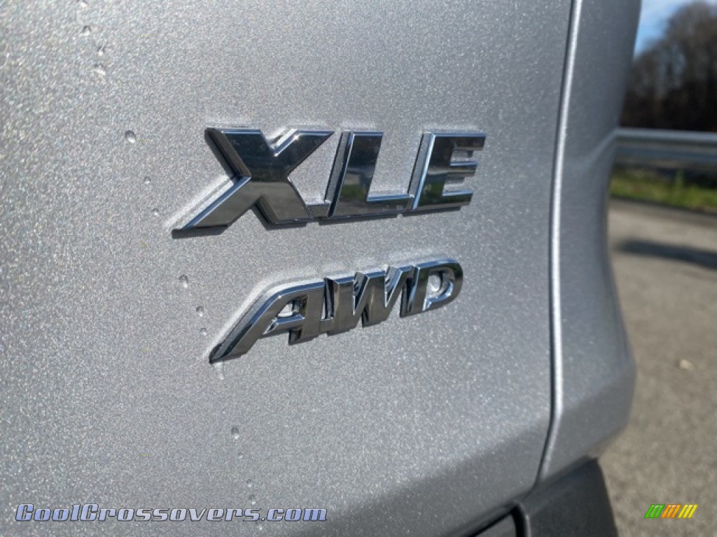 2021 RAV4 XLE AWD - Silver Sky Metallic / Light Gray photo #22