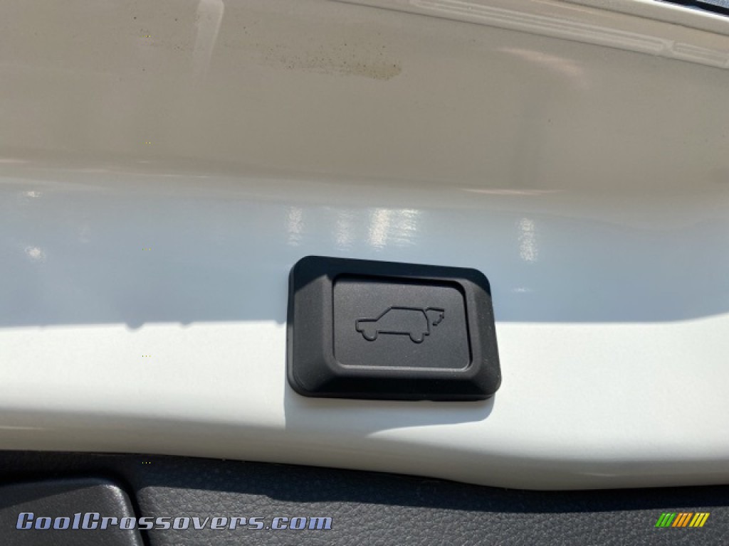2021 RAV4 XLE Premium AWD - Blizzard White Pearl / Black photo #19