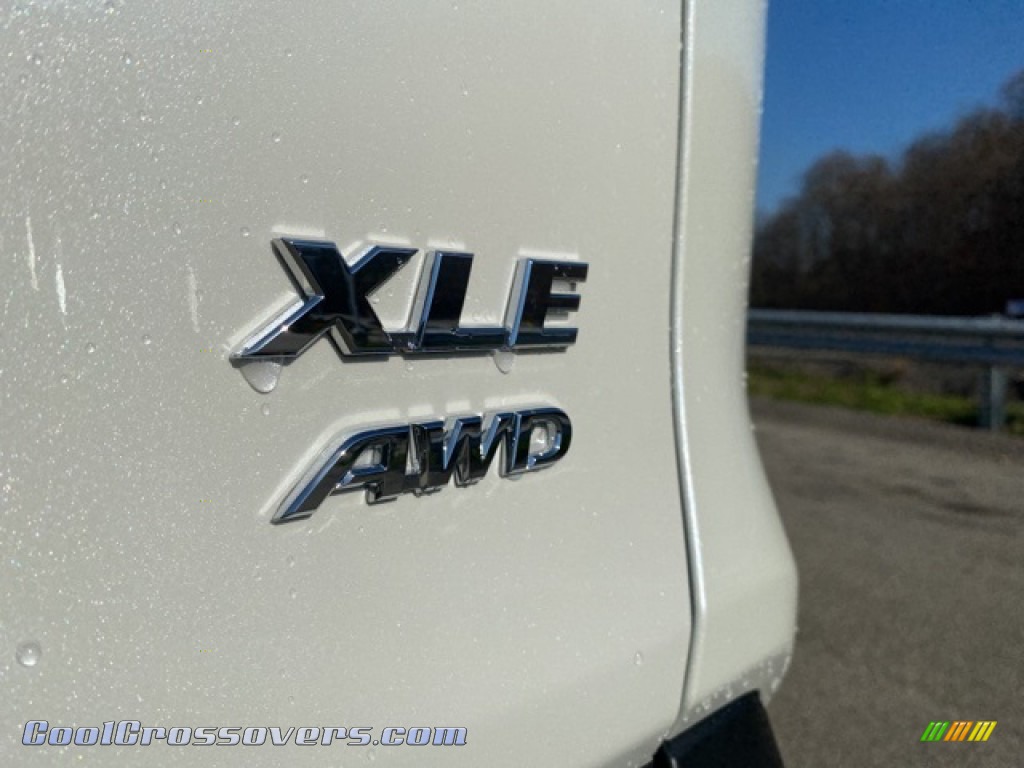 2021 RAV4 XLE Premium AWD - Blizzard White Pearl / Black photo #29