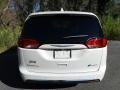 Chrysler Pacifica Hybrid Limited Luxury White Pearl photo #7