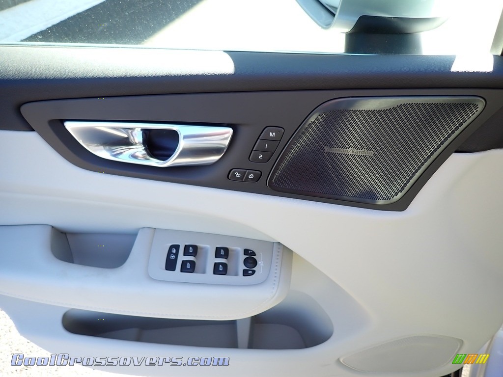 2021 XC60 T5 AWD Inscription - Bright Silver Metallic / Blonde/Charcoal photo #10