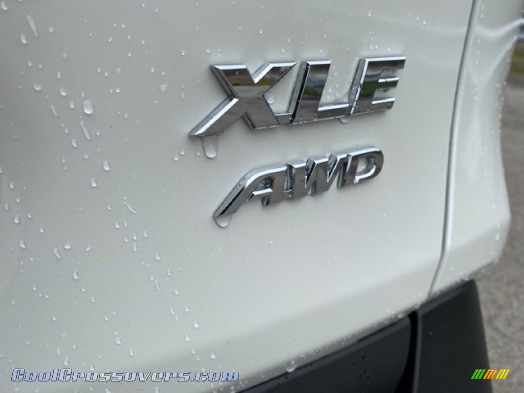 2021 RAV4 XLE Premium AWD - Super White / Nutmeg photo #24