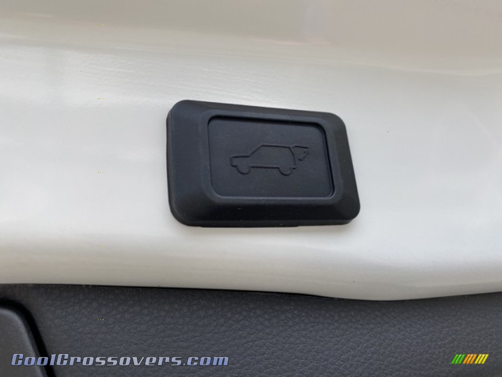 2021 RAV4 XLE Premium AWD - Super White / Nutmeg photo #31