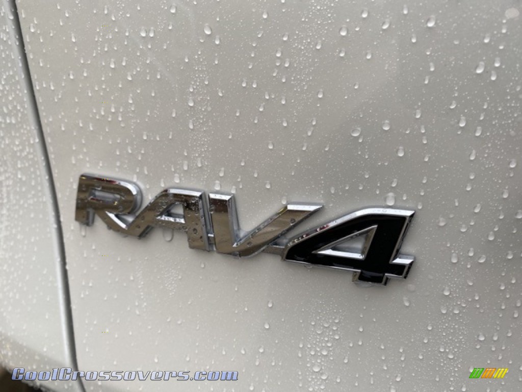 2021 RAV4 XLE Premium AWD - Super White / Black photo #29