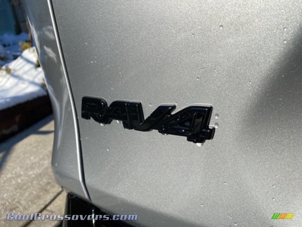 2021 RAV4 XSE AWD Hybrid - Silver Sky Metallic / Black photo #23