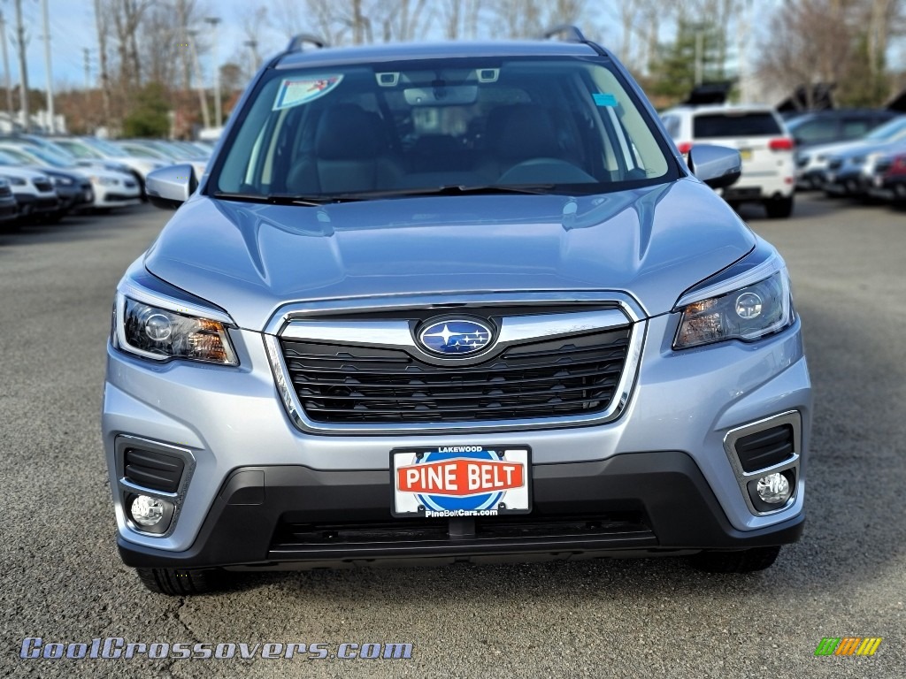2021 Forester 2.5i Limited - Ice Silver Metallic / Black photo #3