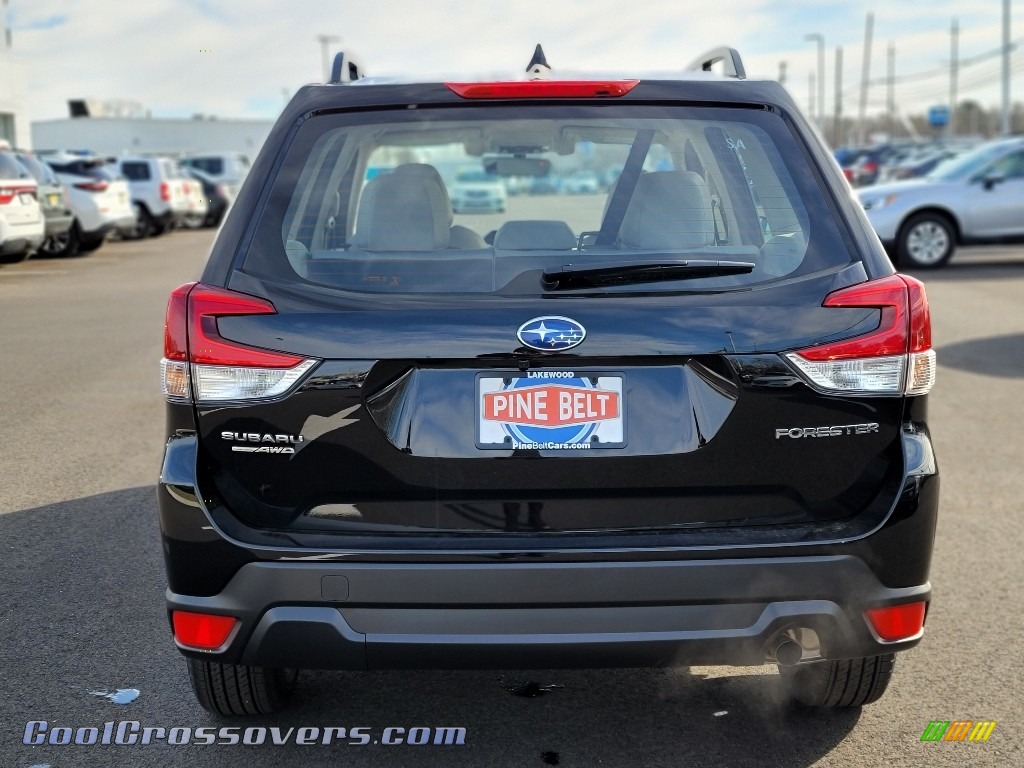 2021 Forester 2.5i - Crystal Black Silica / Gray photo #7