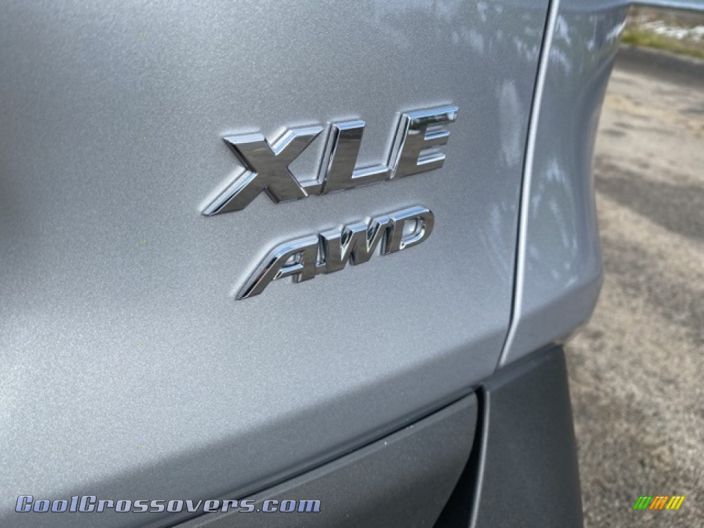 2021 RAV4 XLE AWD - Silver Sky Metallic / Light Gray photo #23