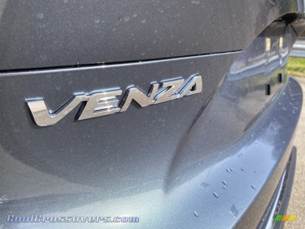2021 Venza Hybrid XLE AWD - Coastal Gray Metallic / Boulder photo #25