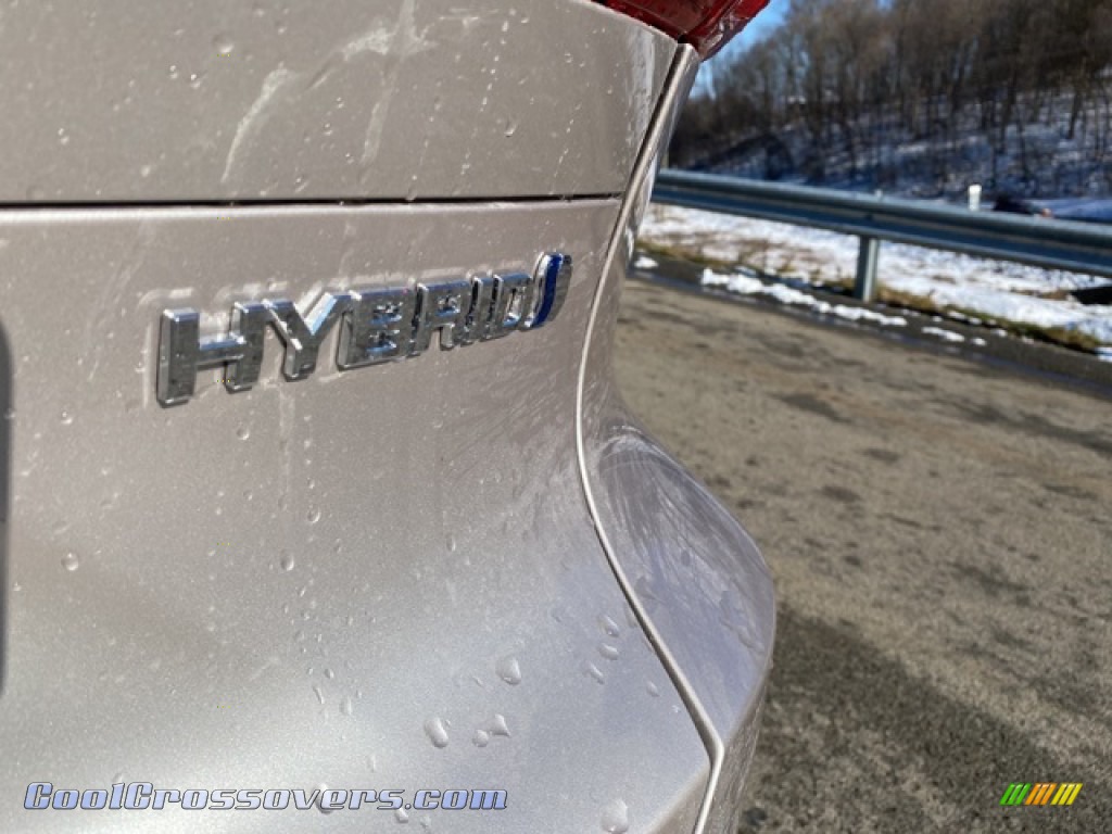 2021 Venza Hybrid LE AWD - Titanium Glow / Boulder photo #20
