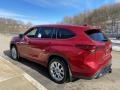 Toyota Highlander Limited AWD Ruby Flare Pearl photo #2