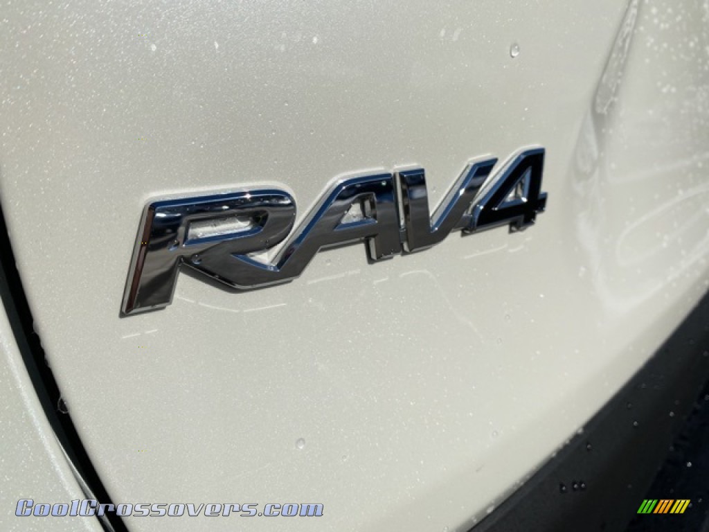 2021 RAV4 XLE AWD Hybrid - Super White / Black photo #24