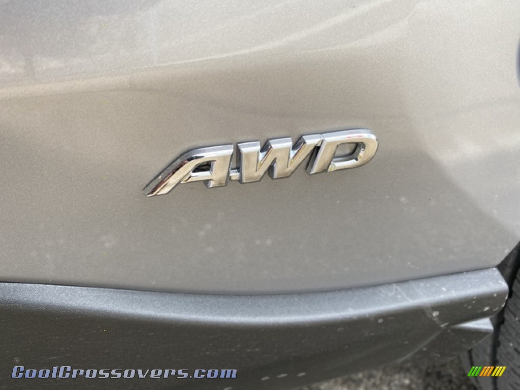 2021 RAV4 XLE AWD Hybrid - Silver Sky Metallic / Light Gray photo #26
