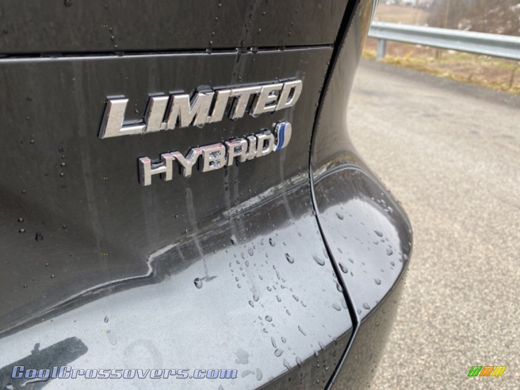 2021 Venza Hybrid Limited AWD - Celestial Black / Black photo #26