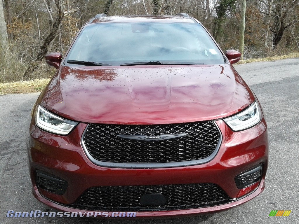 2021 Pacifica Touring - Velvet Red Pearl / Black photo #3