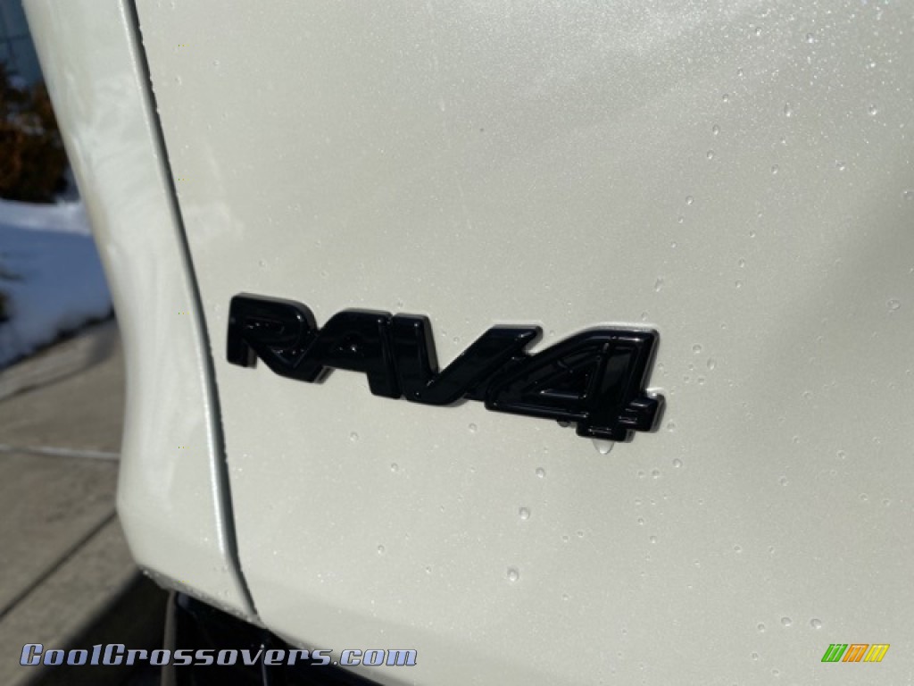 2021 RAV4 XSE AWD Hybrid - Super White / Black photo #25