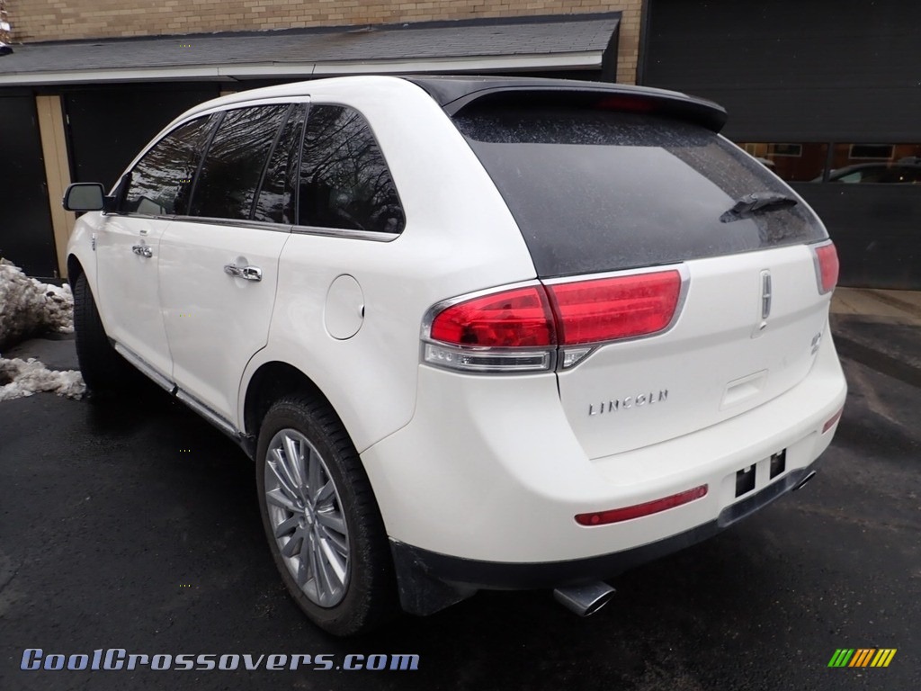 2013 MKX AWD - White Platinum Tri-Coat / Medium Light Stone photo #2