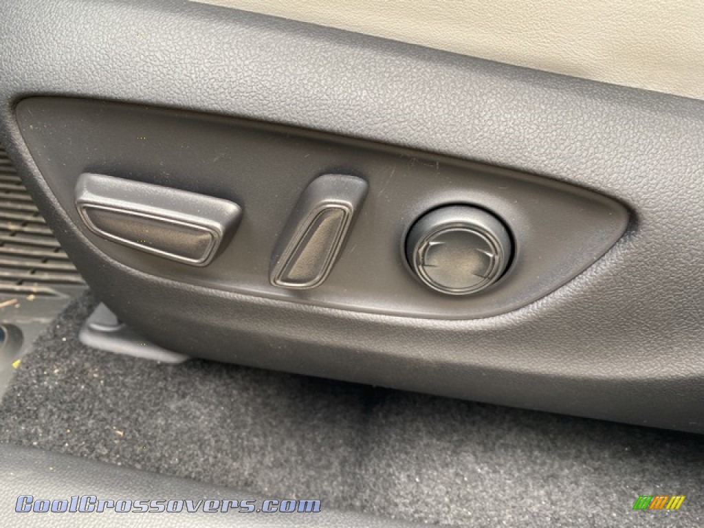 2021 RAV4 XLE Premium AWD - Silver Sky Metallic / Light Gray photo #22