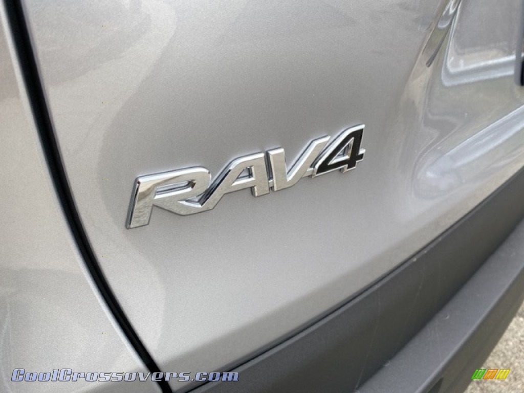 2021 RAV4 XLE Premium AWD - Silver Sky Metallic / Light Gray photo #24